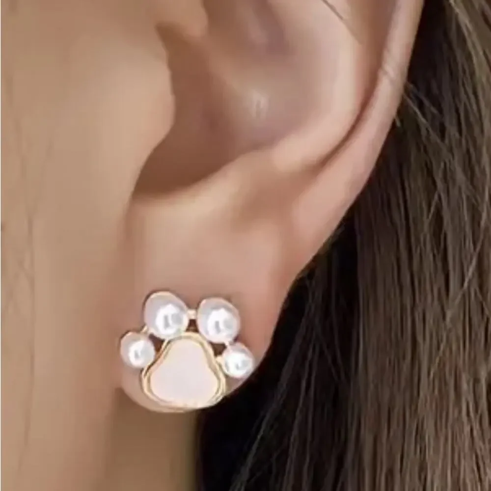 Pearl Stud Enamel Earrings Paw Kentucky Wildcats